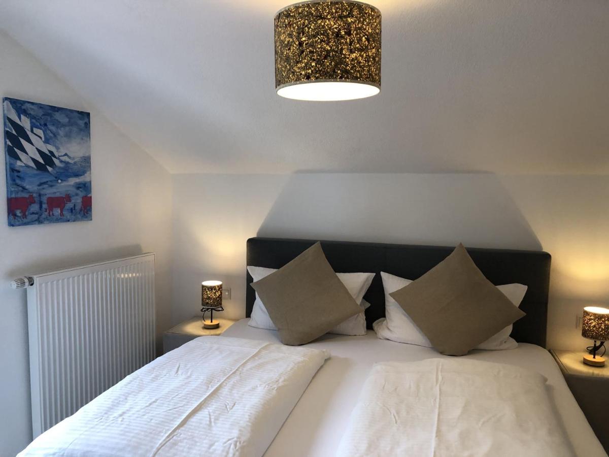 Pension Und Ferienwohnung Frech Марктшелленберг Екстер'єр фото